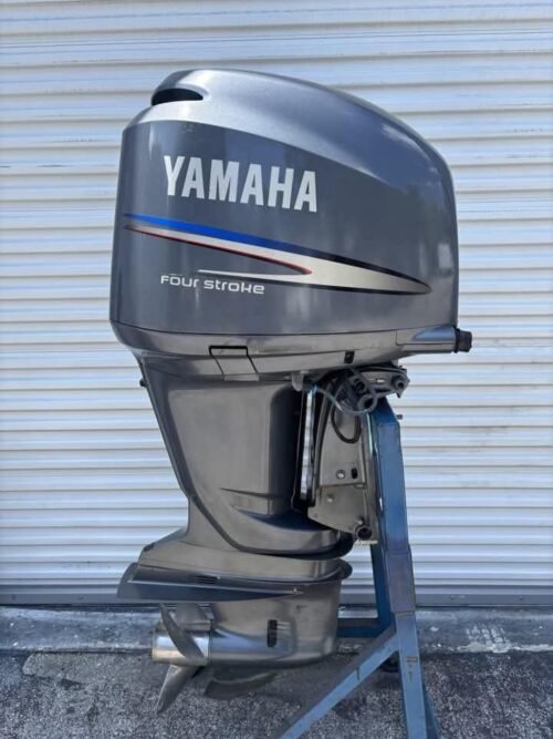 2010 Yamaha 225HP 4-Stroke Outboard Motor