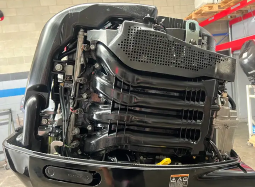 2022 Suzuki DF200A 200HP 4-Stroke Outboard Motor