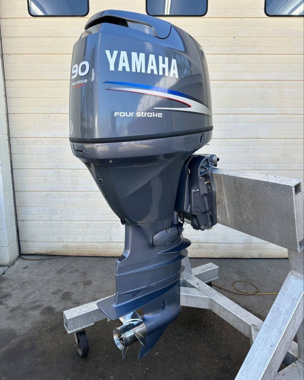 2010 Yamaha 90 HP F90TXR 4-Stroke 25" Outboard Motor